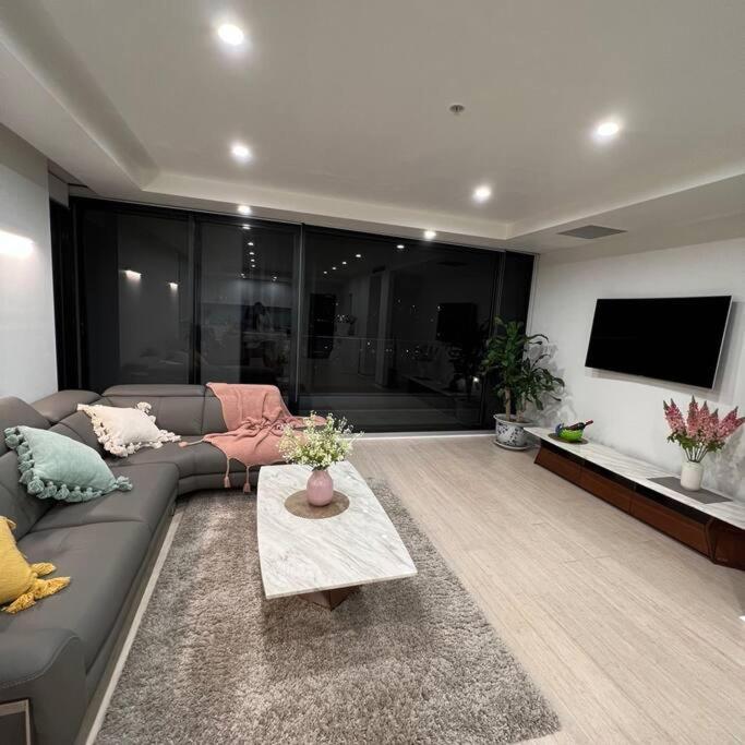 Carlton Stunning View Apartment 150M Away From University Of Melbourne Bagian luar foto