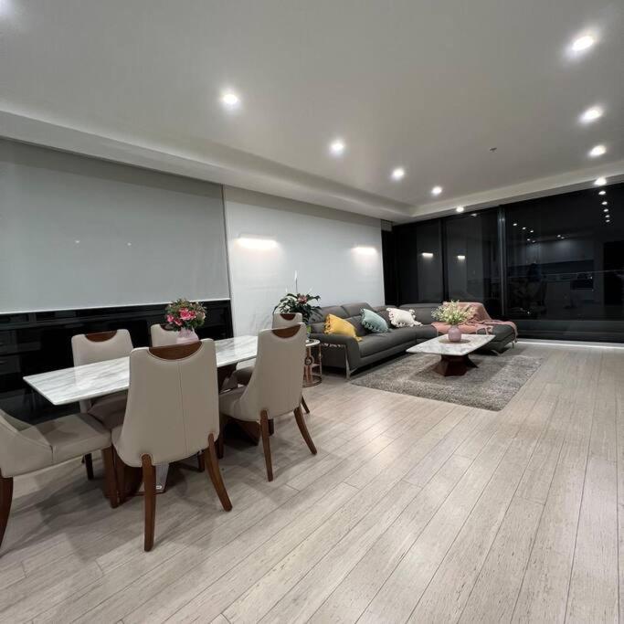 Carlton Stunning View Apartment 150M Away From University Of Melbourne Bagian luar foto